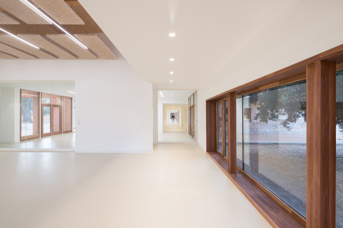 調整大小 9_WEARECONTENTS_AMELIA-TAVELLA-Ecole-A-Strega-00501L.jpg